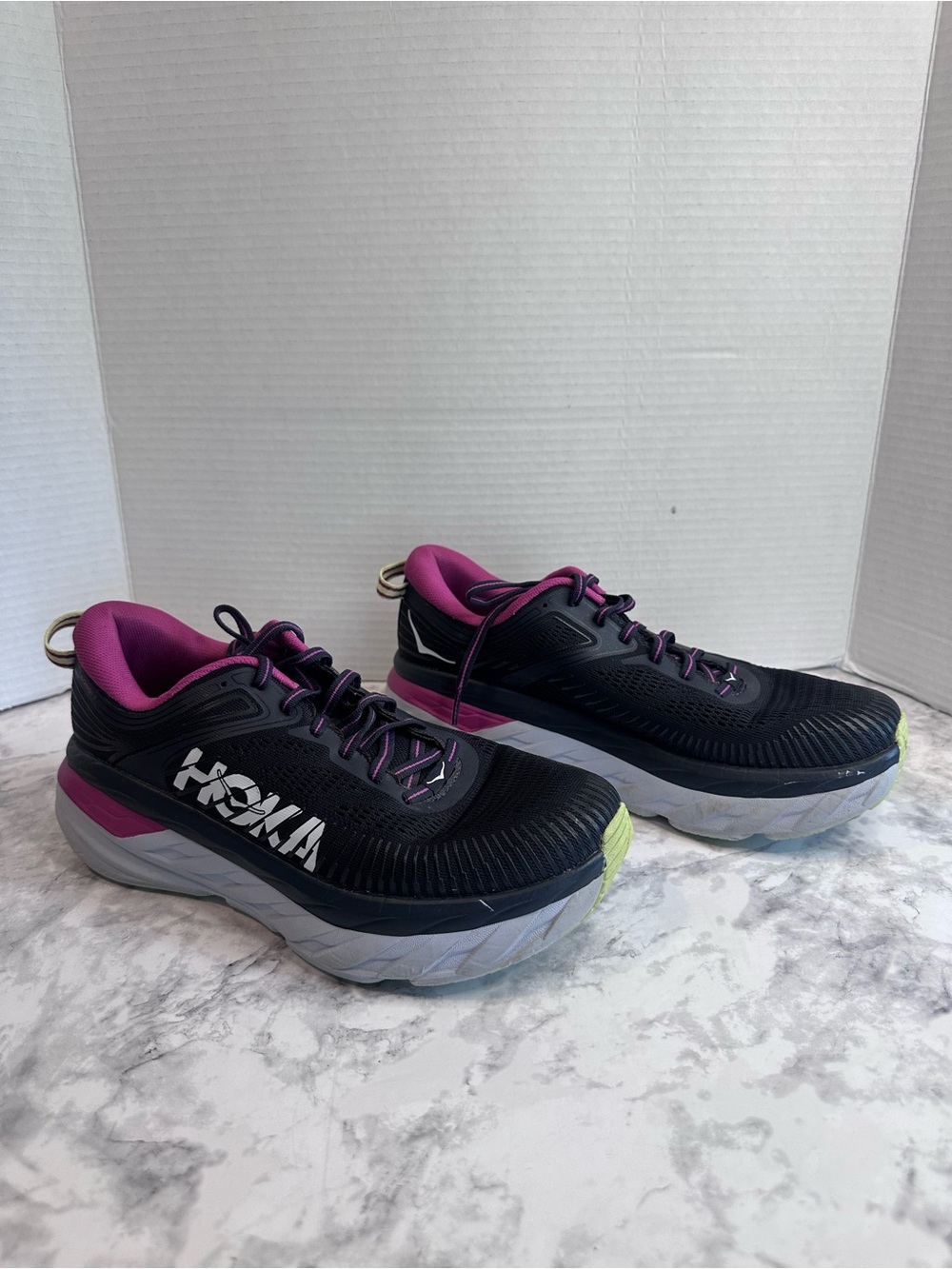 Hoka One One Bondi 7 Womens Size 8.5 Black Graphite Festival Fuchsia